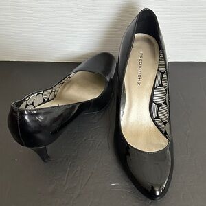 Predictions Black Heels Sleek Elegant Design
